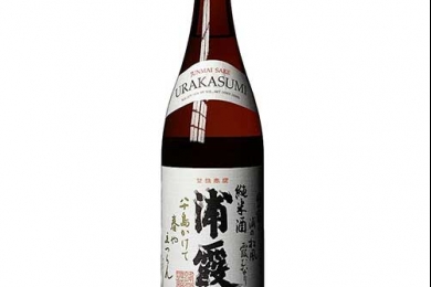 Rượu Sake Urakasumi Junmai 15-15.9% 1800ml