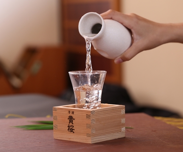 Phân biệt giữa rượu sake và rượu shochu Nhật Bản